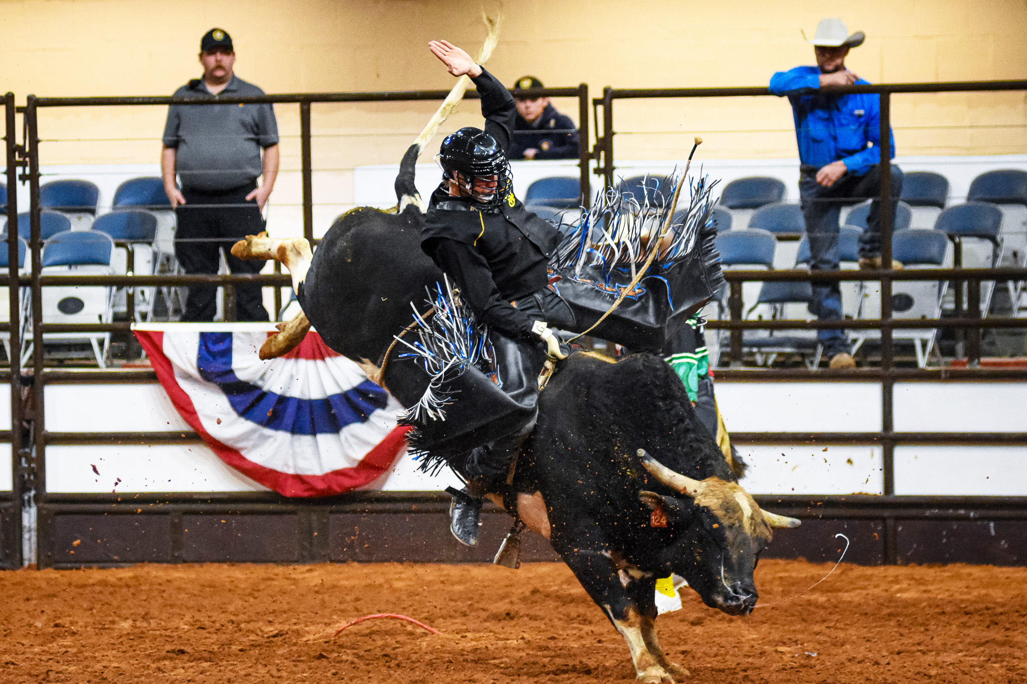 Trammell tops bull riding, WC women lead standings at CNFR